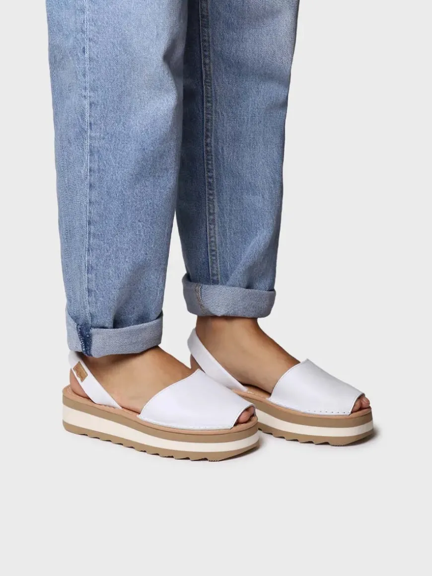 ALAIOR-P - Women's leather shoe with platform