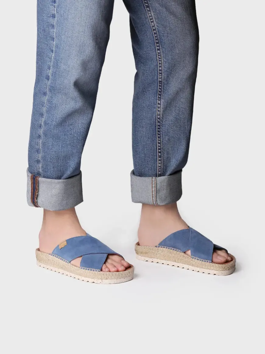 BALI-A - Flat sandal with crossed straps