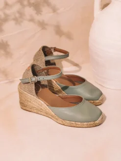 COSTA-5 - Closed leather espadrilles for women