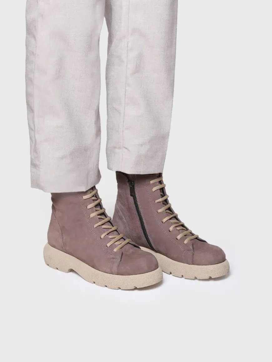 DASHA - Women's nubuck leather boot with laces