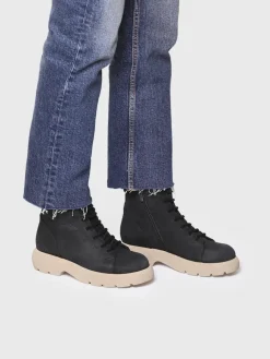 DASHA - Women's nubuck leather boot with laces