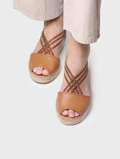 EBRE-P - Women's leather sandal with elastics