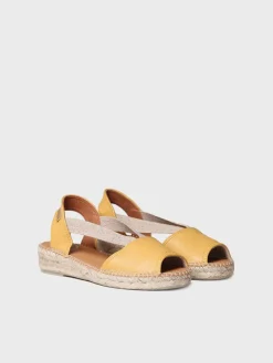 ETNA - Flat leather sandal with elastics