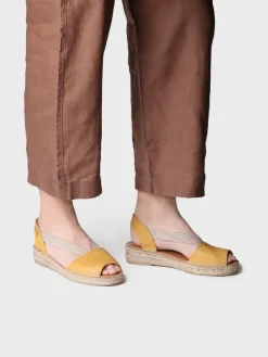 ETNA - Flat leather sandal with elastics
