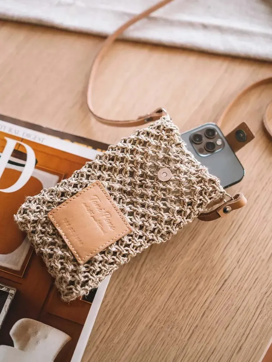 GINETH - Jute mobile phone bag