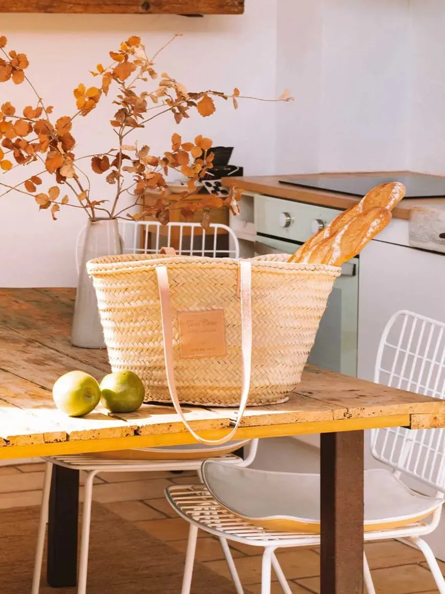 GOMERA - Wicker basket for women with leather handles