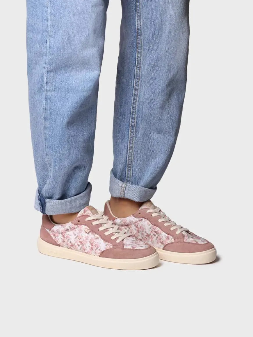 ILDA - Women's athletic shoe with floral print