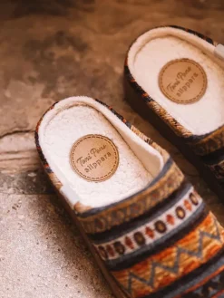 JOYCE-YA - Women's slipper with ethnic motifs