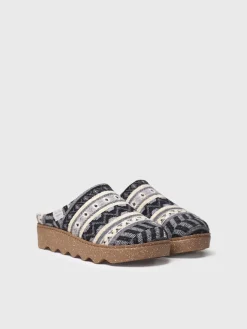 JOYCE-YA - Women's slipper with ethnic motifs