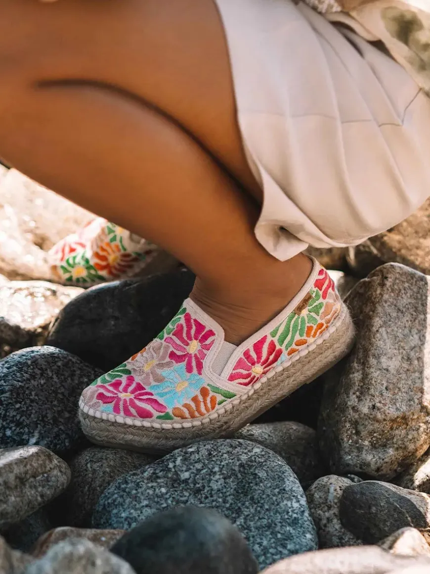 POLA - Closed cotton espadrille embroidered multicolour