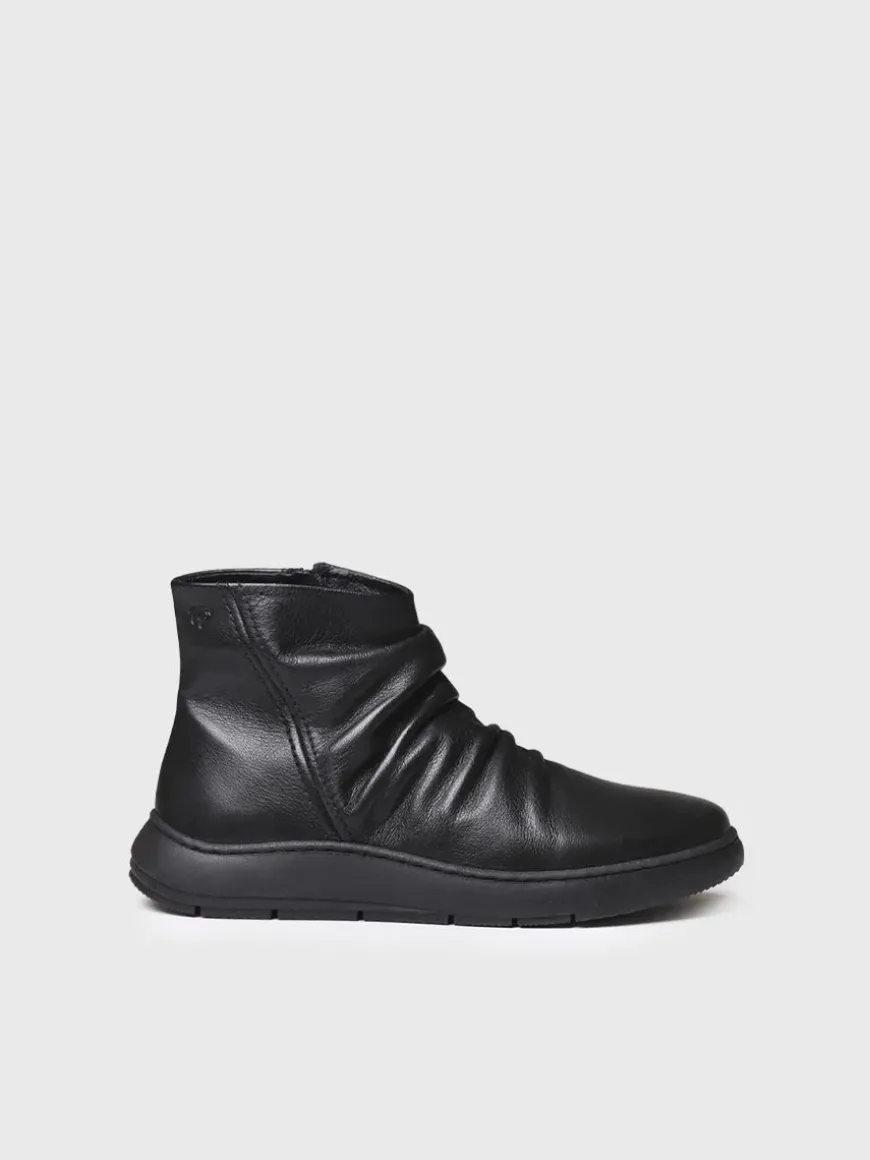 PRETORIA - Women's leather boot with side zipper