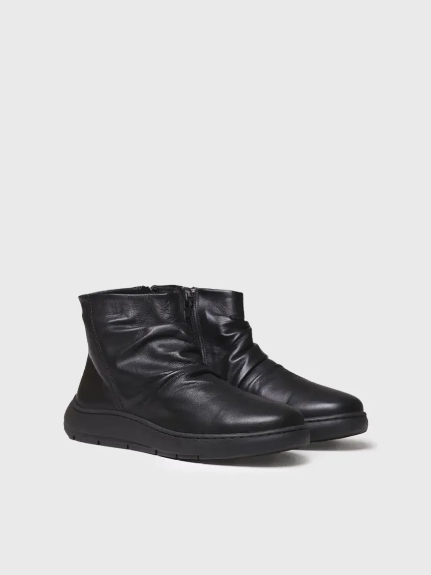 PRETORIA - Women's leather boot with side zipper