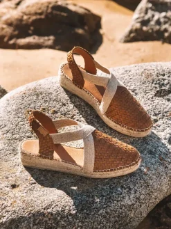 SIRACUSA - Closed espadrille for women in braided leather with wedge